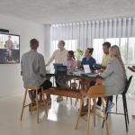 Poly TC10 Beyaz Toplantı Kontrol Paneli
