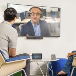 Poly Studio X30 Video Bar ve TC8 Kontrol Ünitesi