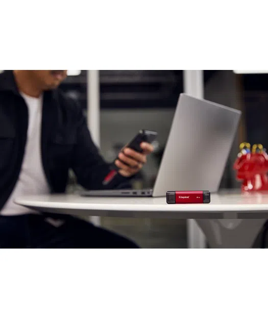 Kingston 2TB Taşınabilir SSD USB-A/C USB 3.2 Gen 2 (1050MB/s)