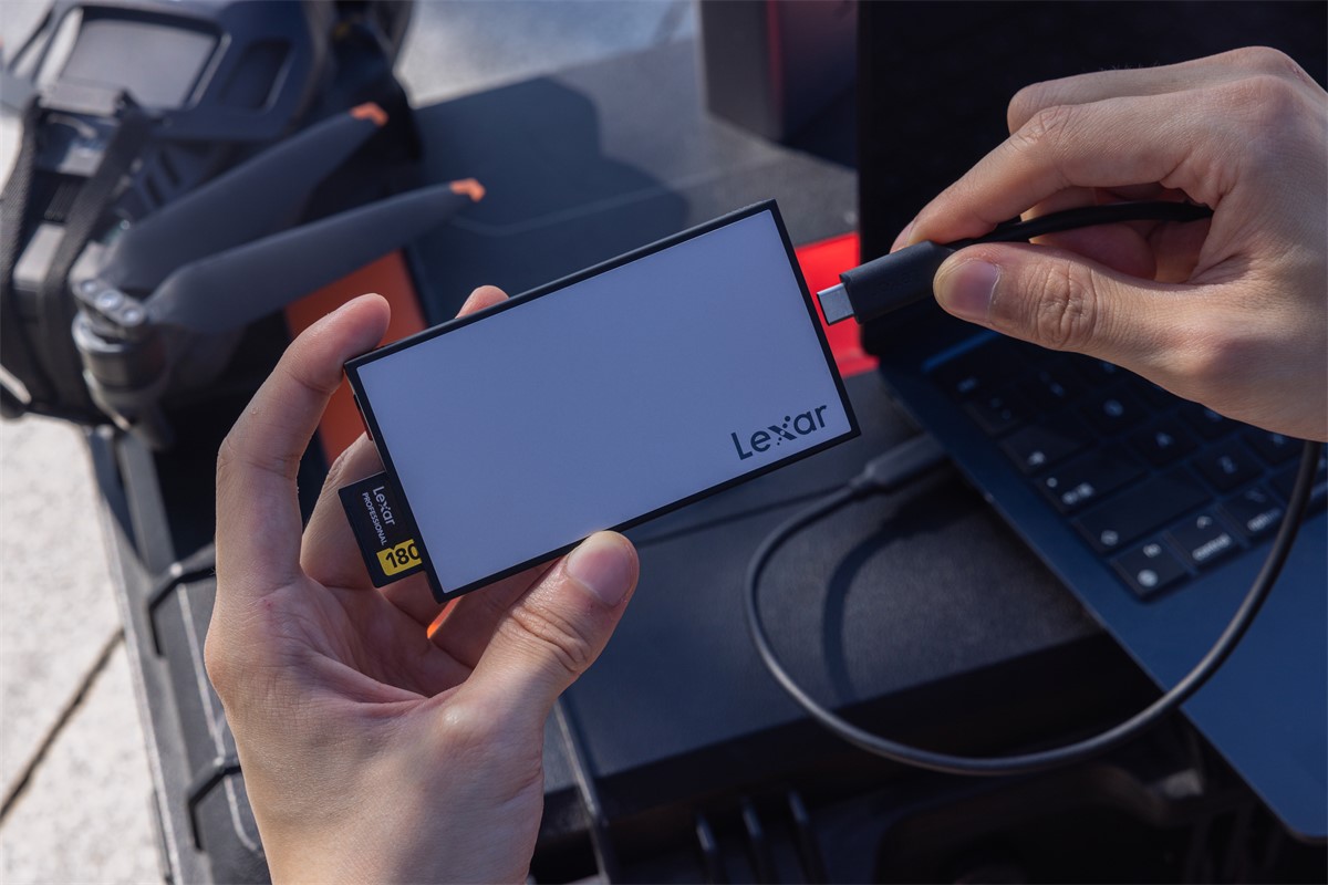 LEXAR PROFS.WORKFLOW LPWF710N-4ANGL